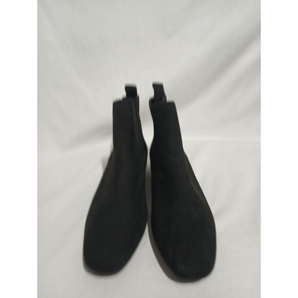 NWT Find Size 10 Black Rubber Sole Ankle Booties Pull On - Picture 2 of 10